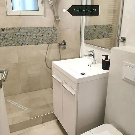No 08 - Amarilia Apartment Constanta